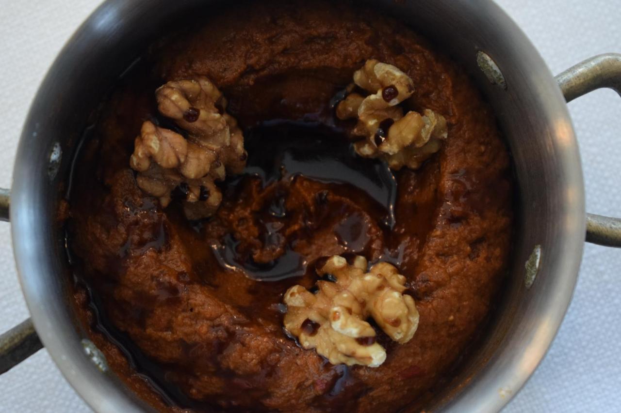 ซารายา คอร์นิเช โฮเต็ล Hotel โดฮา ภายนอก รูปภาพ Walnut halva