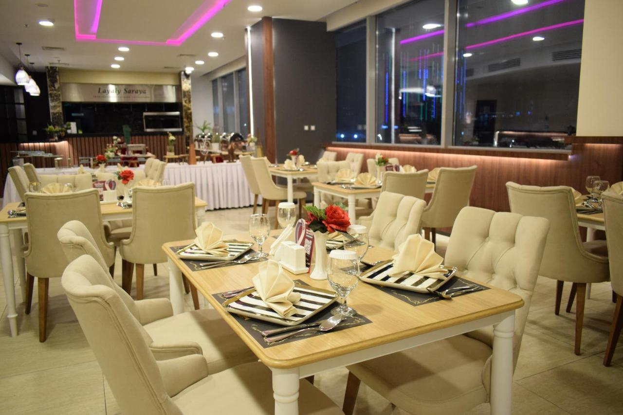 ซารายา คอร์นิเช โฮเต็ล Hotel โดฮา ภายนอก รูปภาพ The restaurant