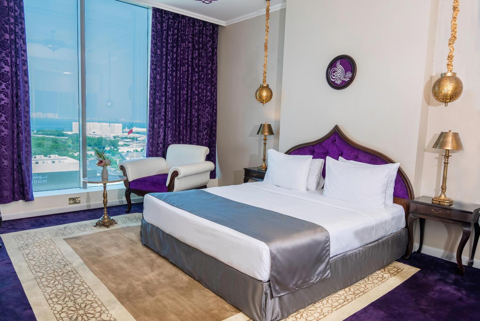 ซารายา คอร์นิเช โฮเต็ล Hotel โดฮา ภายนอก รูปภาพ A bedroom at the hotel