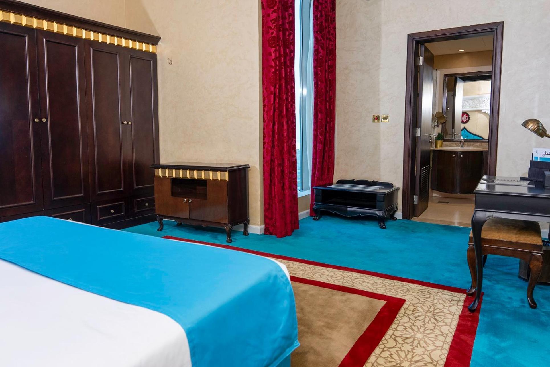 ซารายา คอร์นิเช โฮเต็ล Hotel โดฮา ภายนอก รูปภาพ A room at the hotel