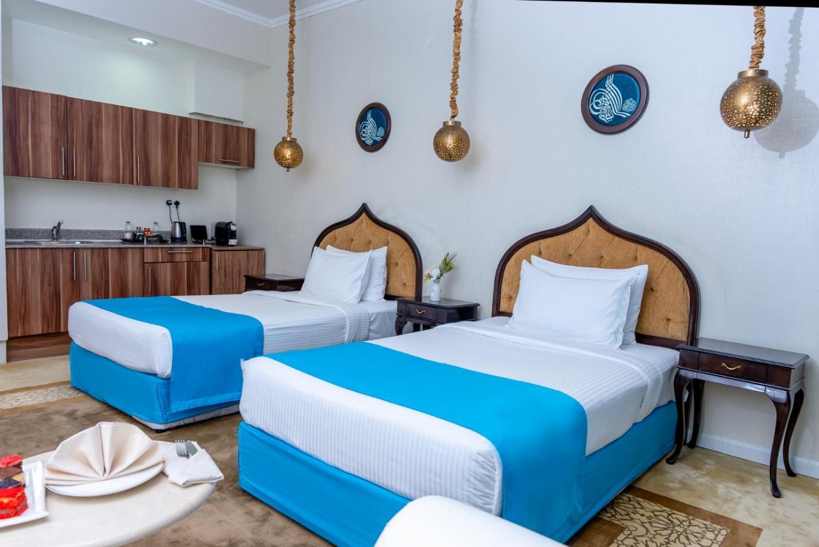 ซารายา คอร์นิเช โฮเต็ล Hotel โดฮา ภายนอก รูปภาพ A room at the hotel